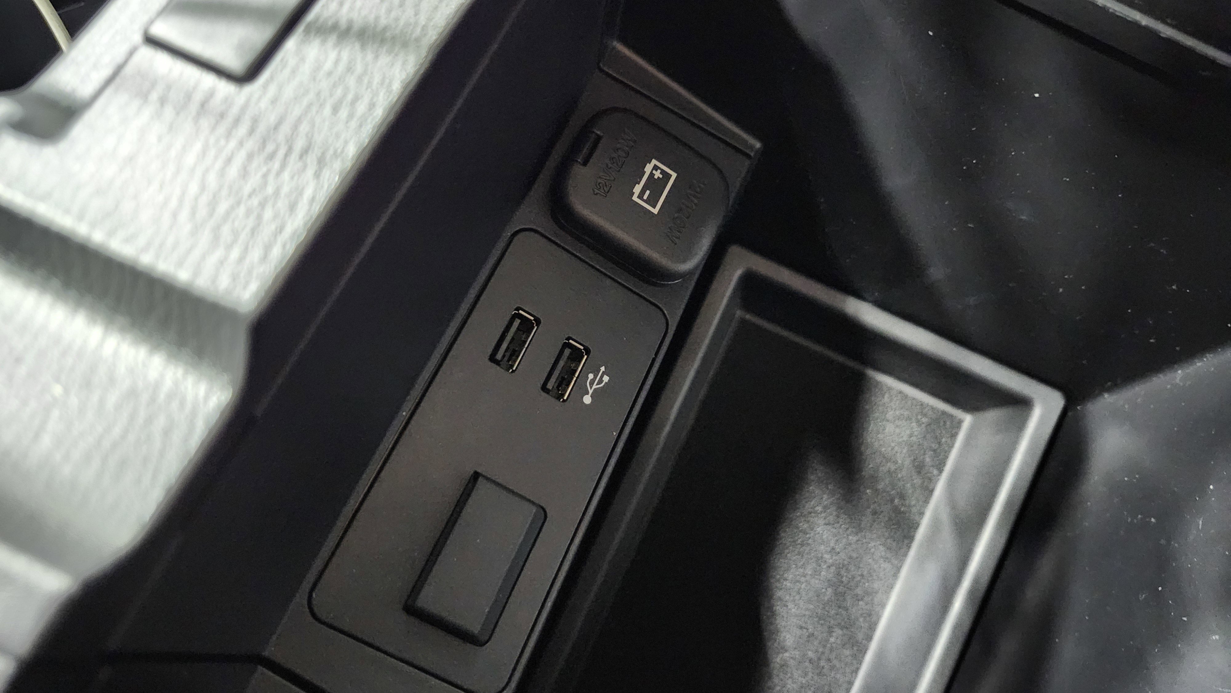 Used 2021 MAZDA CX-5 Carbon Edition image 35