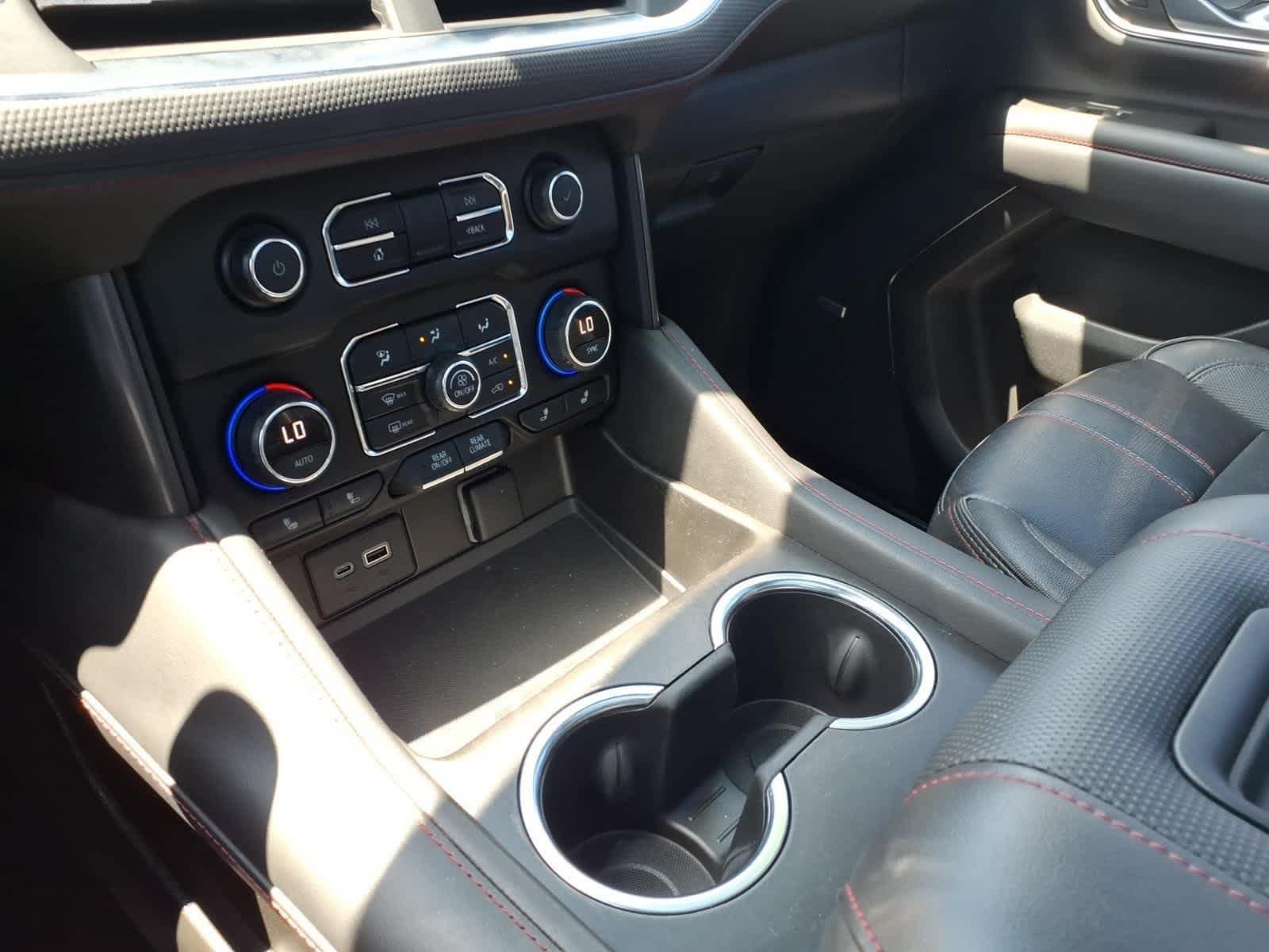 Used 2022 Chevrolet Tahoe RST w/ Luxury Package AWD/4WD image 20