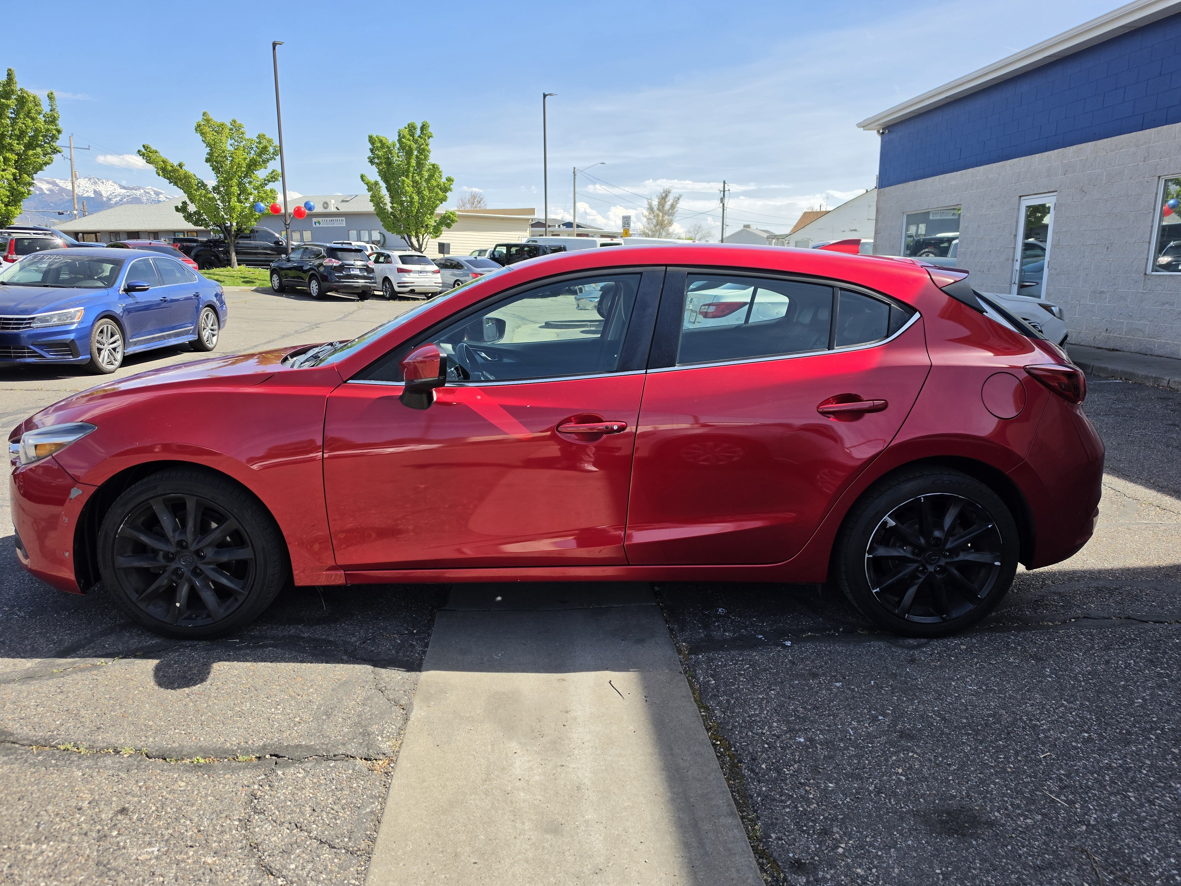 Used 2018 MAZDA MAZDA3 Grand Touring FWD image 4