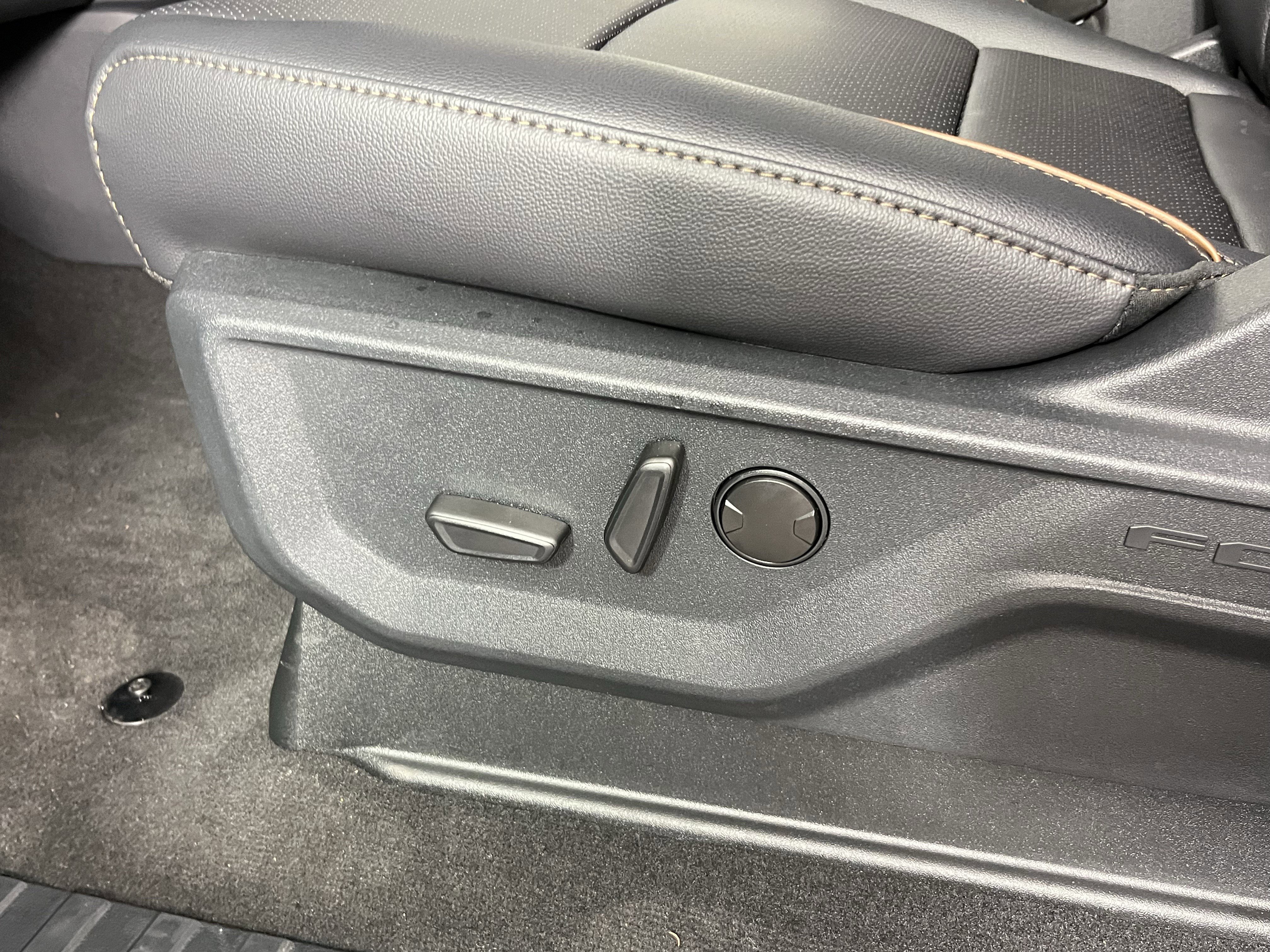 New 2026 Ford F350 Lariat w/ Tremor Off-Road Package image 15