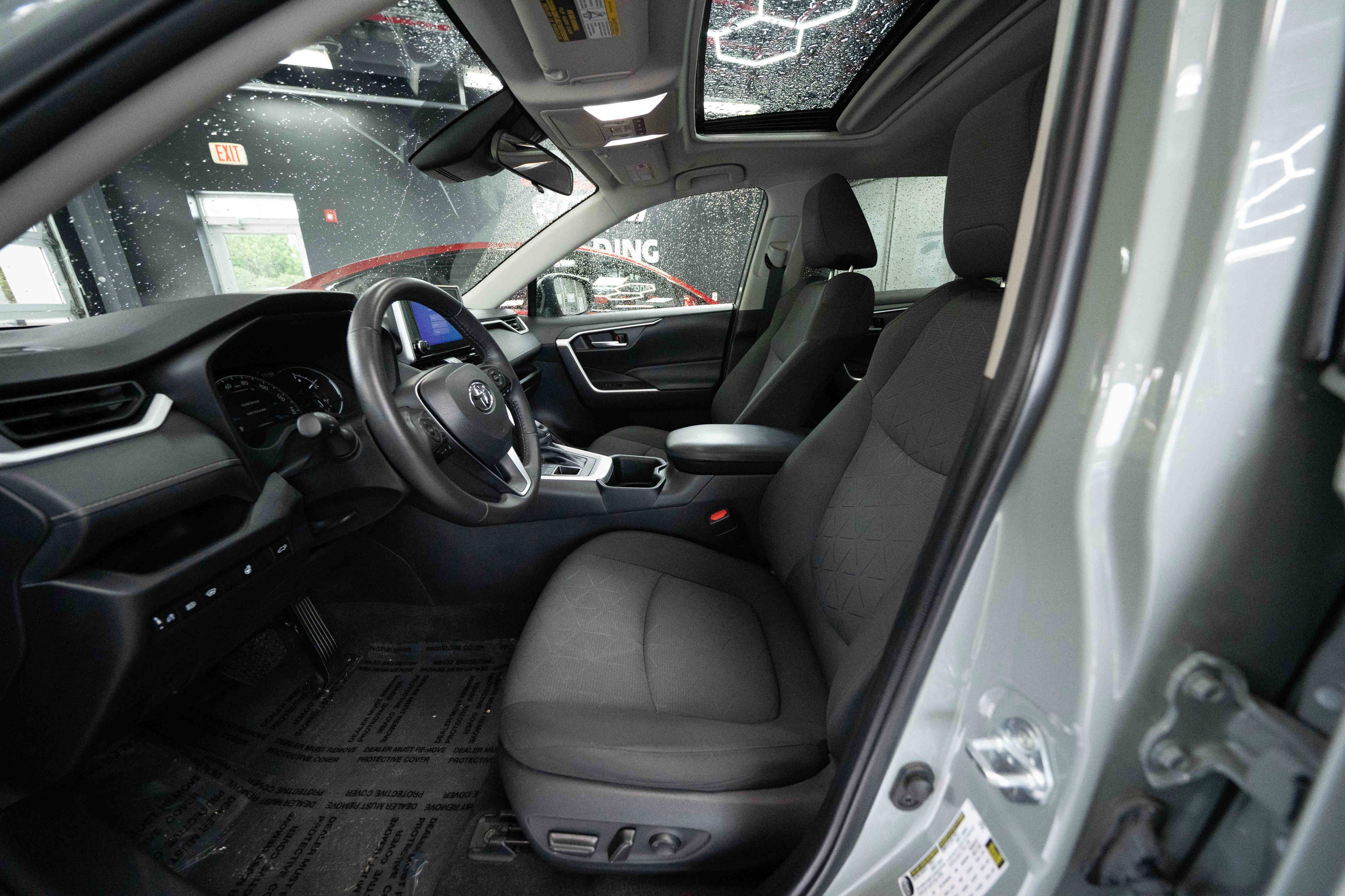 Used 2023 Toyota RAV4 XLE w/ Convenience Package AWD/4WD image 9