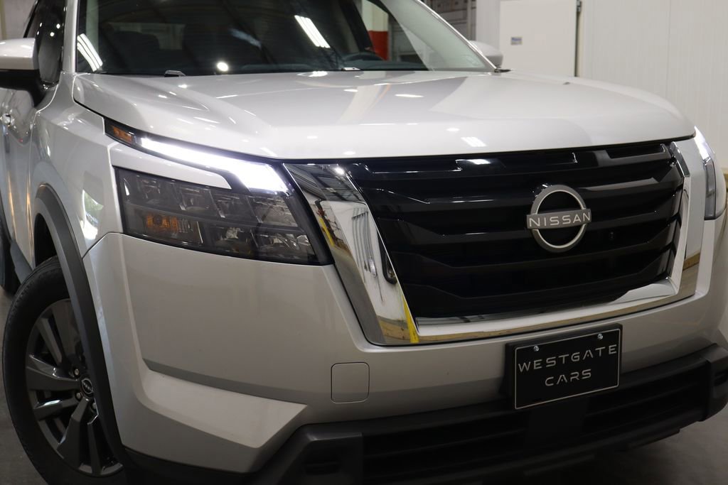 Used 2024 Nissan Pathfinder SV image 47