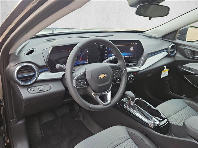New 2026 Chevrolet Trax LT w/ LT Convenience Package FWD video 3