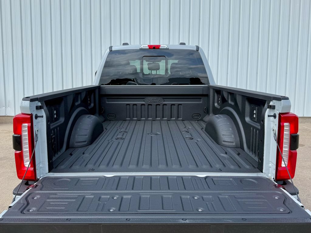 New 2026 Ford F250 XLT w/ XLT Premium Package AWD/4WD image 16