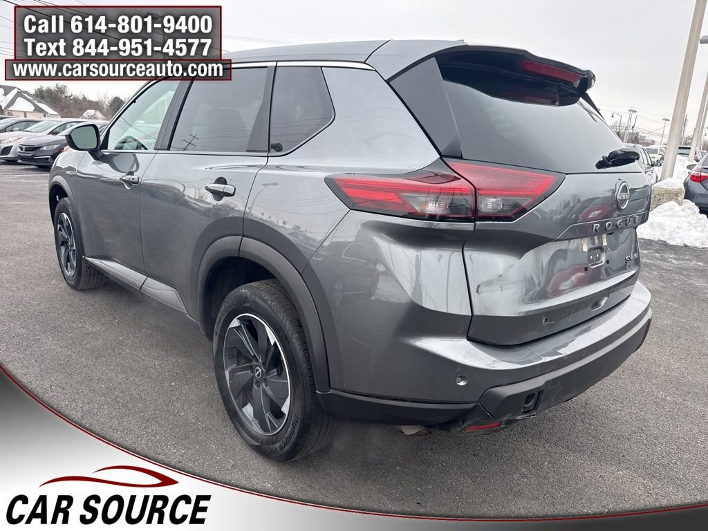 Used 2024 Nissan Rogue SV image 5