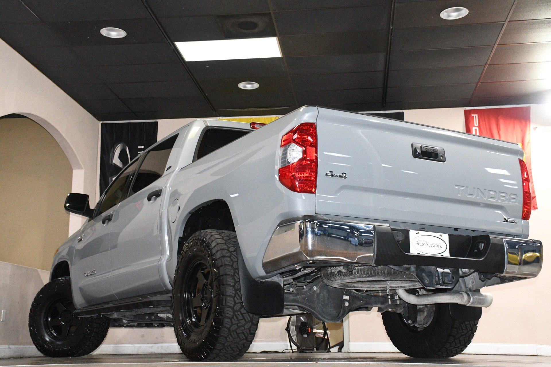 Used 2019 Toyota Tundra SR5 w/ SR5 Upgrade Package AWD/4WD image 86