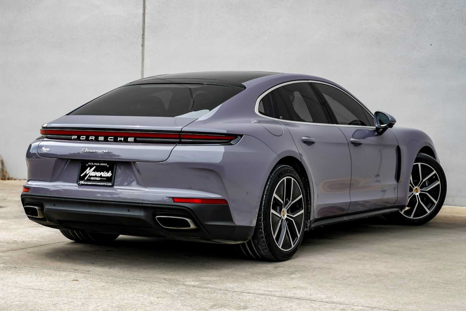 Used 2024 Porsche Panamera RWD image 8