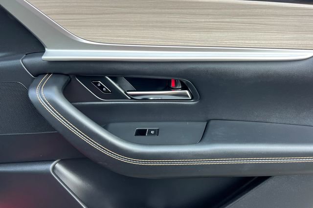 Certified 2025 MAZDA CX-90 Plug-In Hybrid w/Premium Sport image 22