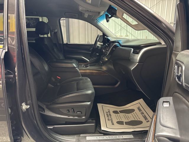 Used 2017 Chevrolet Suburban LT AWD/4WD image 27