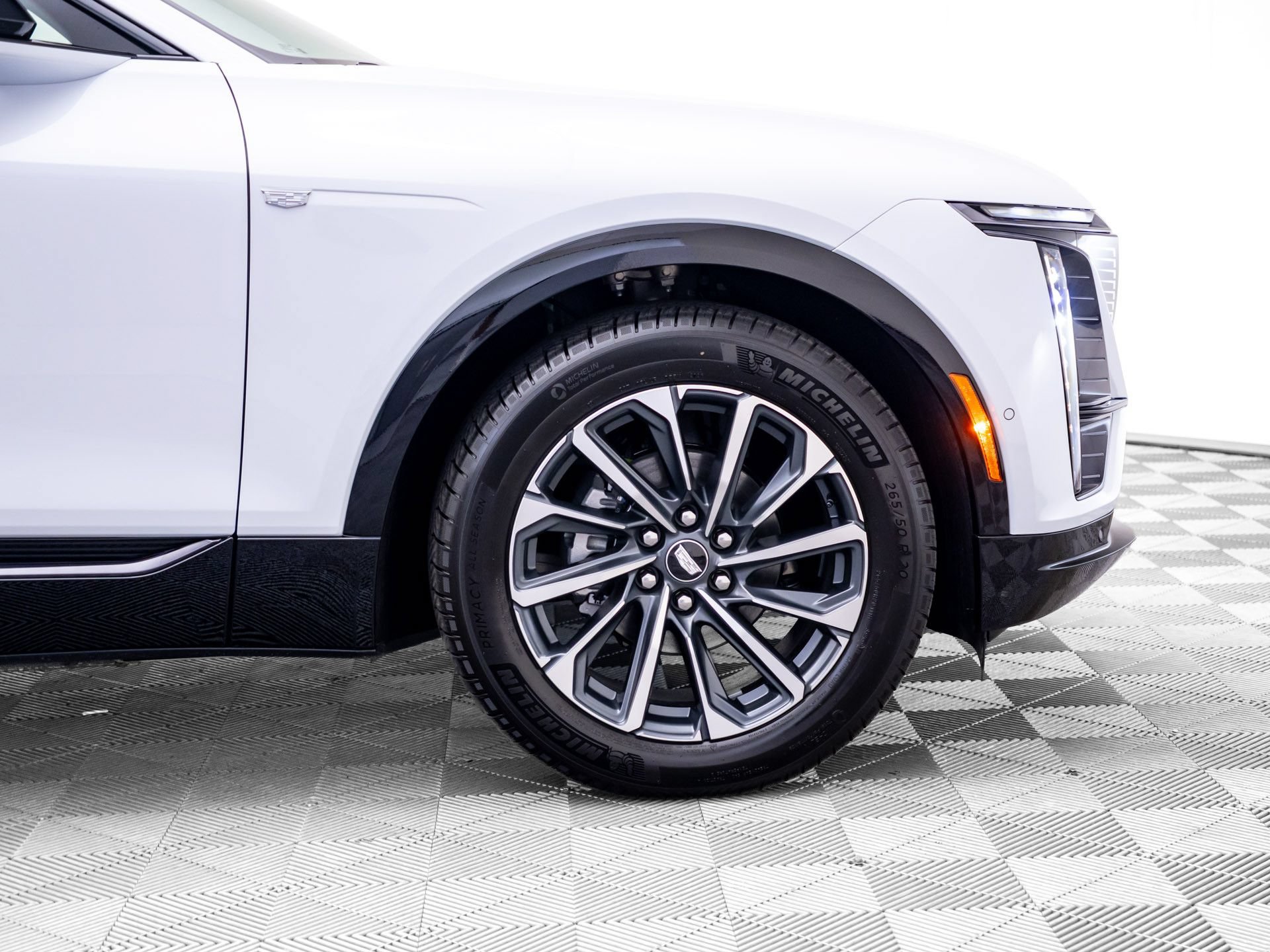 New 2027 Cadillac Lyriq Premium Sport AWD/4WD image 32