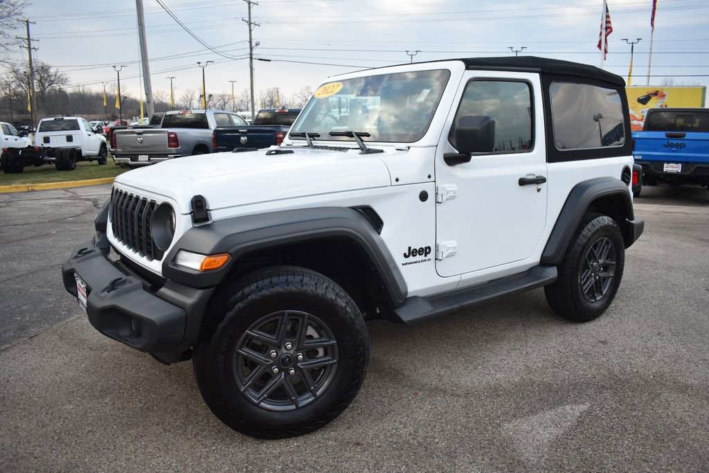 Used 2024 Jeep Wrangler Sport S image 13