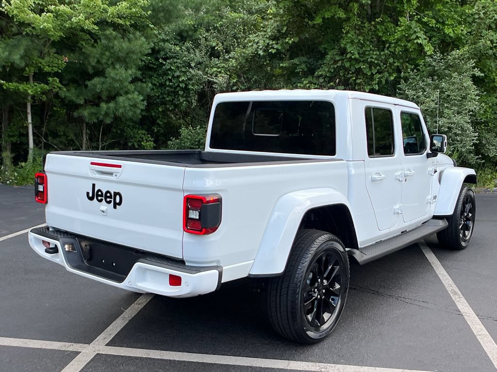 Used 2021 Jeep Gladiator Overland AWD/4WD image 5