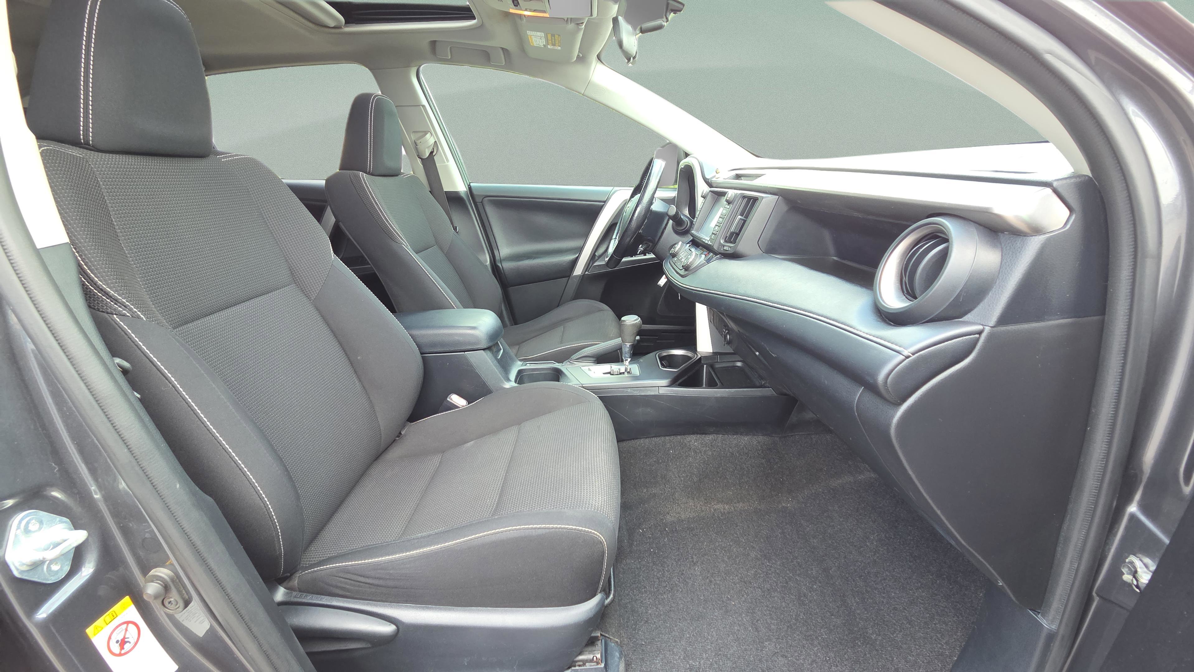Used 2016 Toyota RAV4 XLE FWD image 15