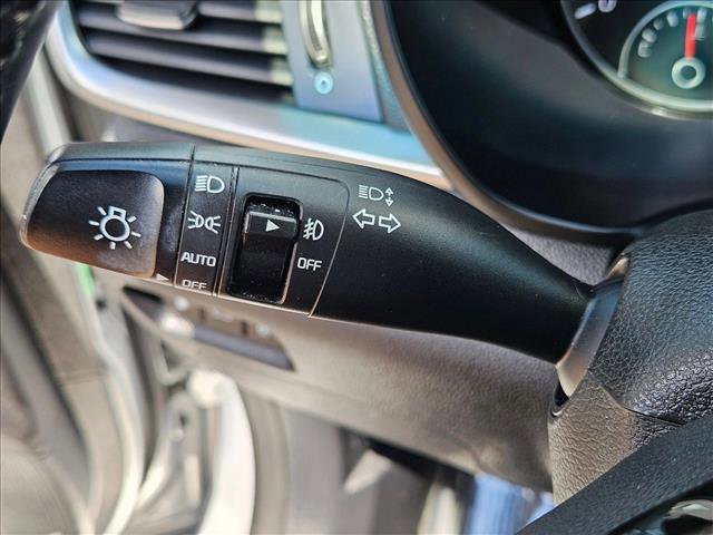 Used 2019 Kia Optima EX image 15