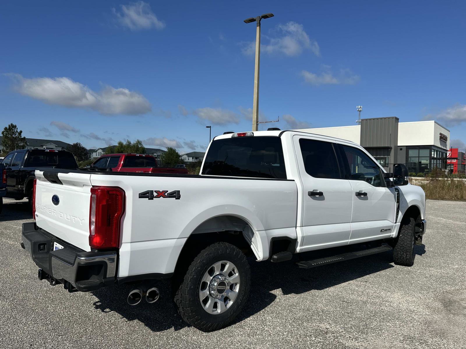 Used 2024 Ford F250 XLT AWD/4WD image 5