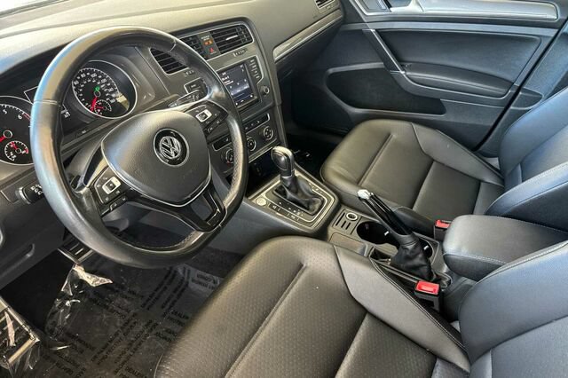Used 2017 Volkswagen Golf Alltrack SE AWD/4WD image 10