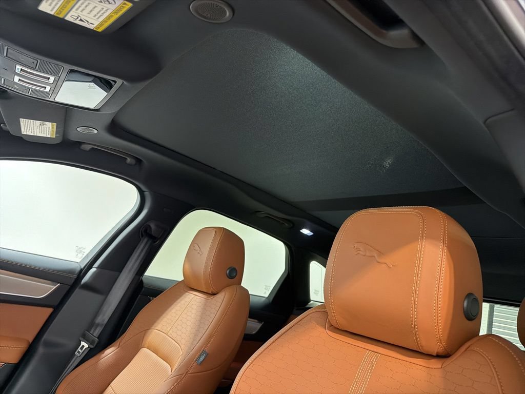 New 2026 Jaguar F-PACE R-Dynamic S AWD/4WD image 19