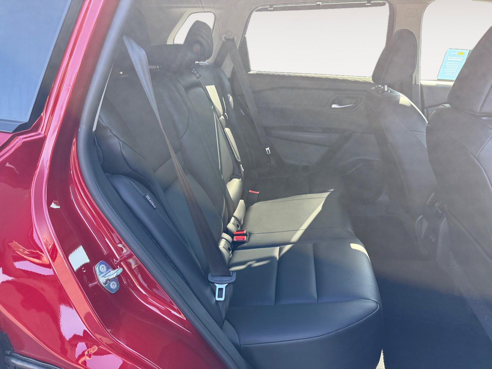 Used 2023 Nissan Rogue SV w/ SV Premium Package image 18