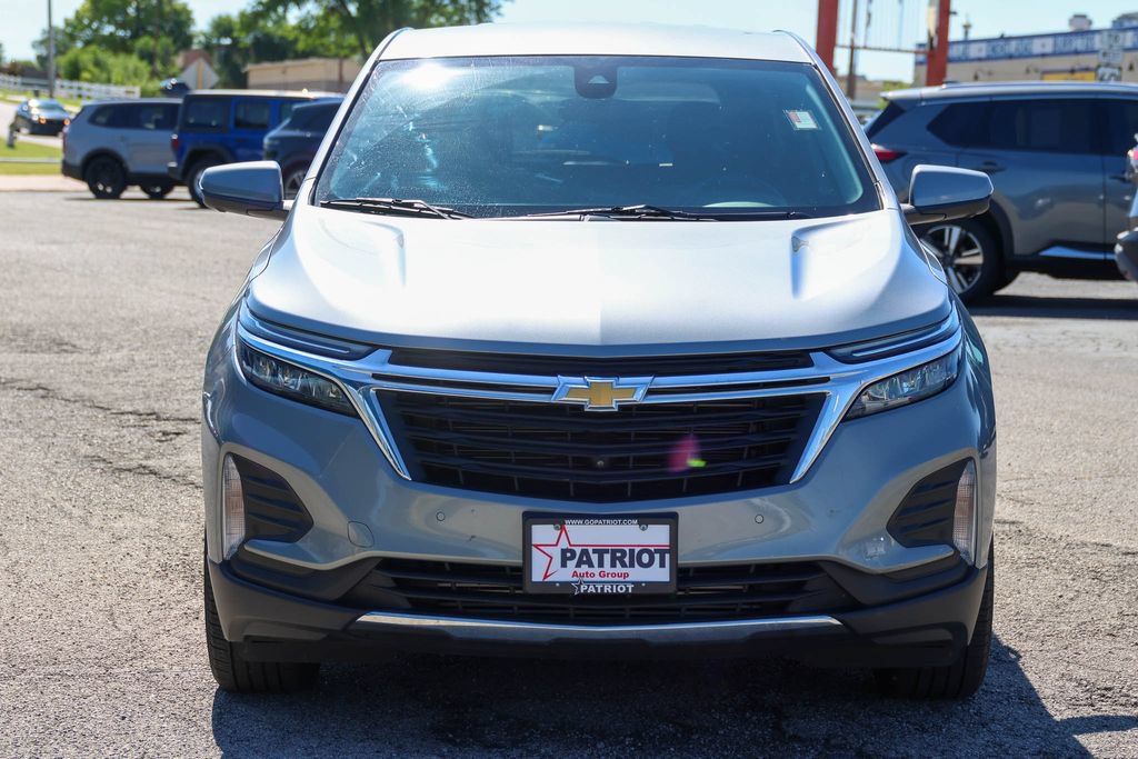 Used 2024 Chevrolet Equinox LT FWD image 2
