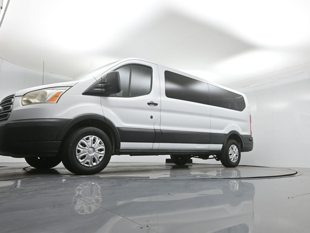 Used 2016 Ford Transit 350 XLT image 39