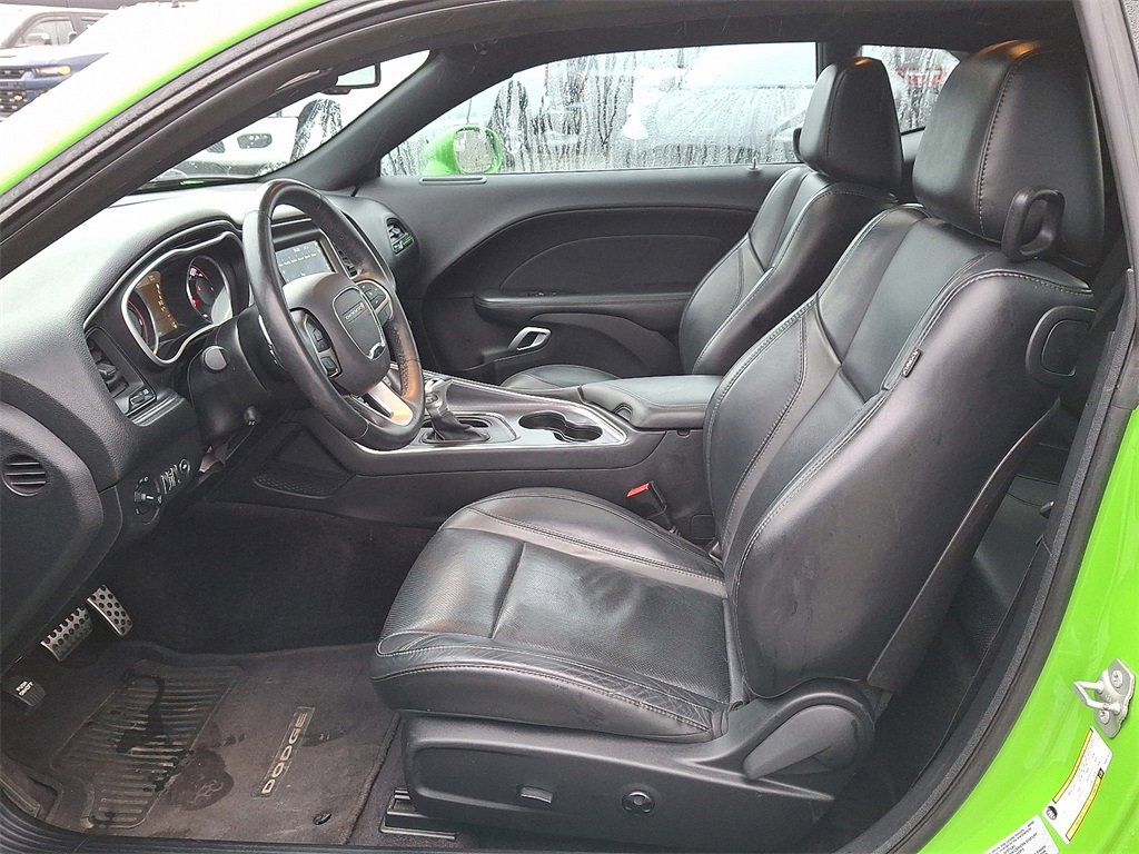 Used 2017 Dodge Challenger GT image 13