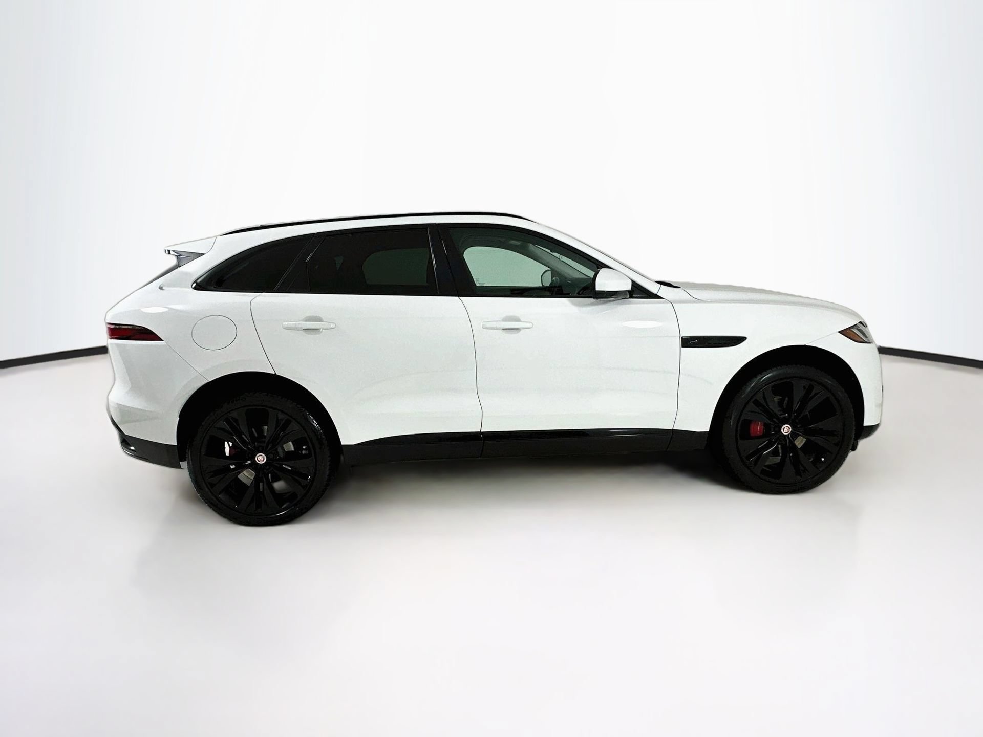 Used 2022 Jaguar F-PACE S AWD/4WD image 9