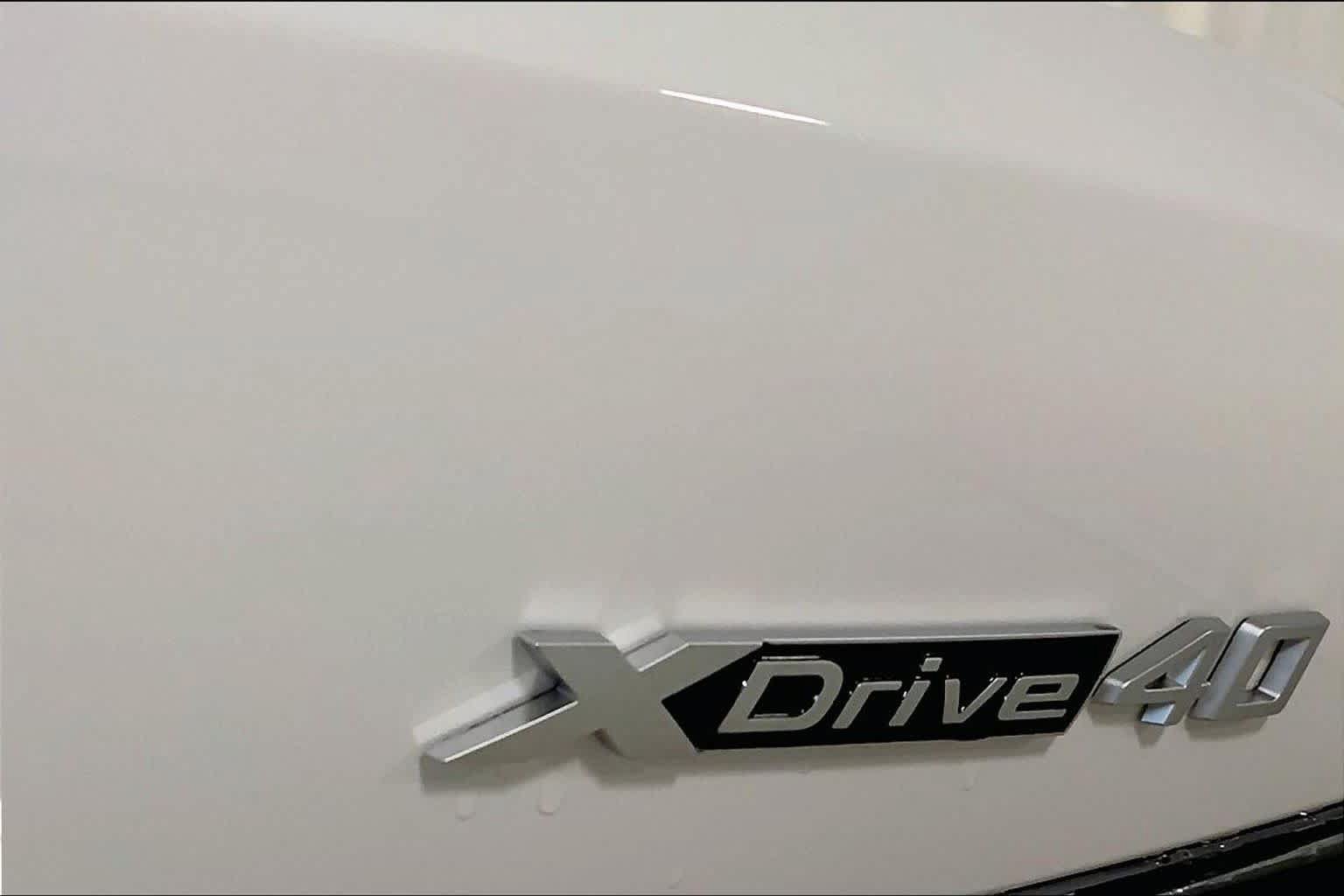 New 2026 BMW i4 xDrive40i w/ Premium Package AWD/4WD image 15