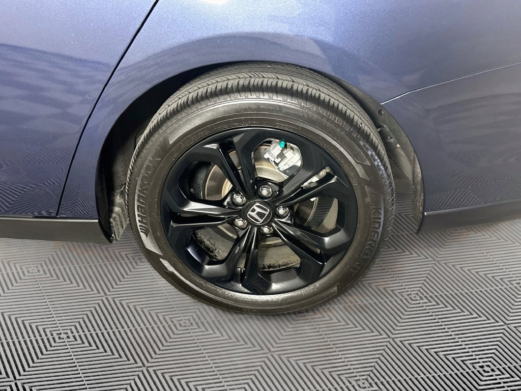 Used 2025 Honda Accord SE image 37
