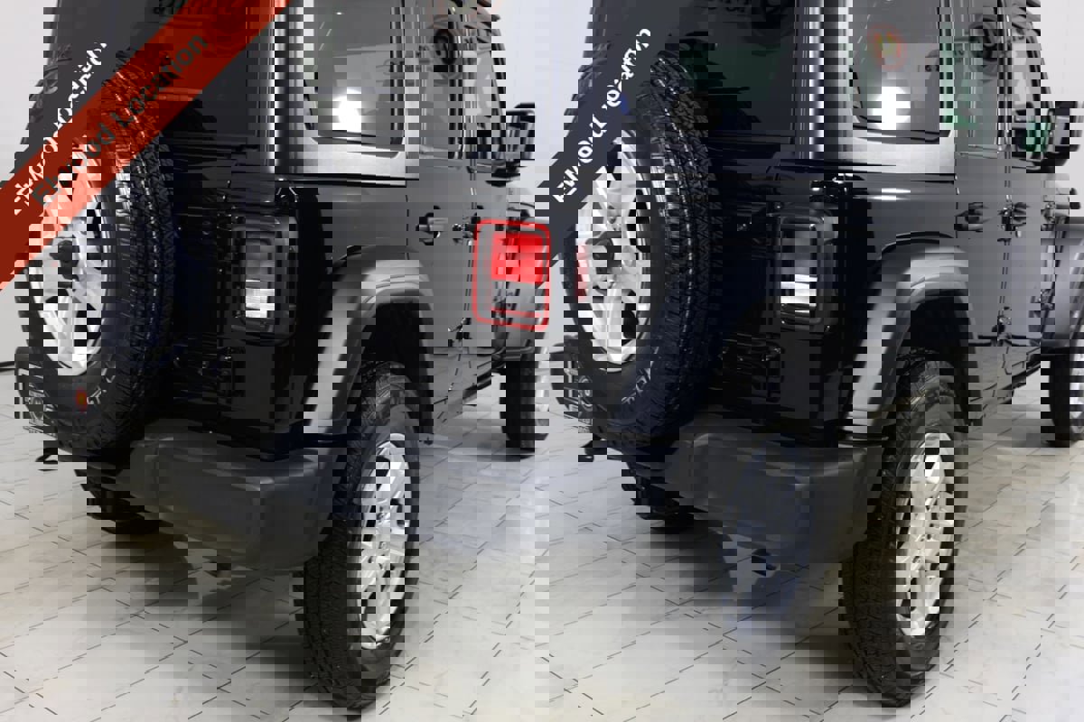 Used 2021 Jeep Wrangler Unlimited Sport image 39