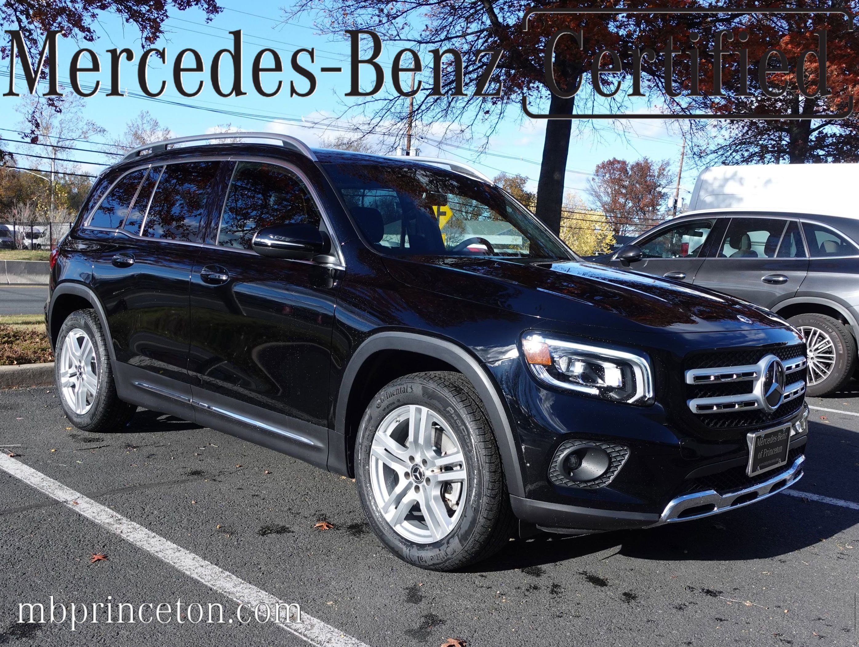 Certified 2022 Mercedes-Benz GLB 250 GLB 250 4MATICﾮ SUV image 1