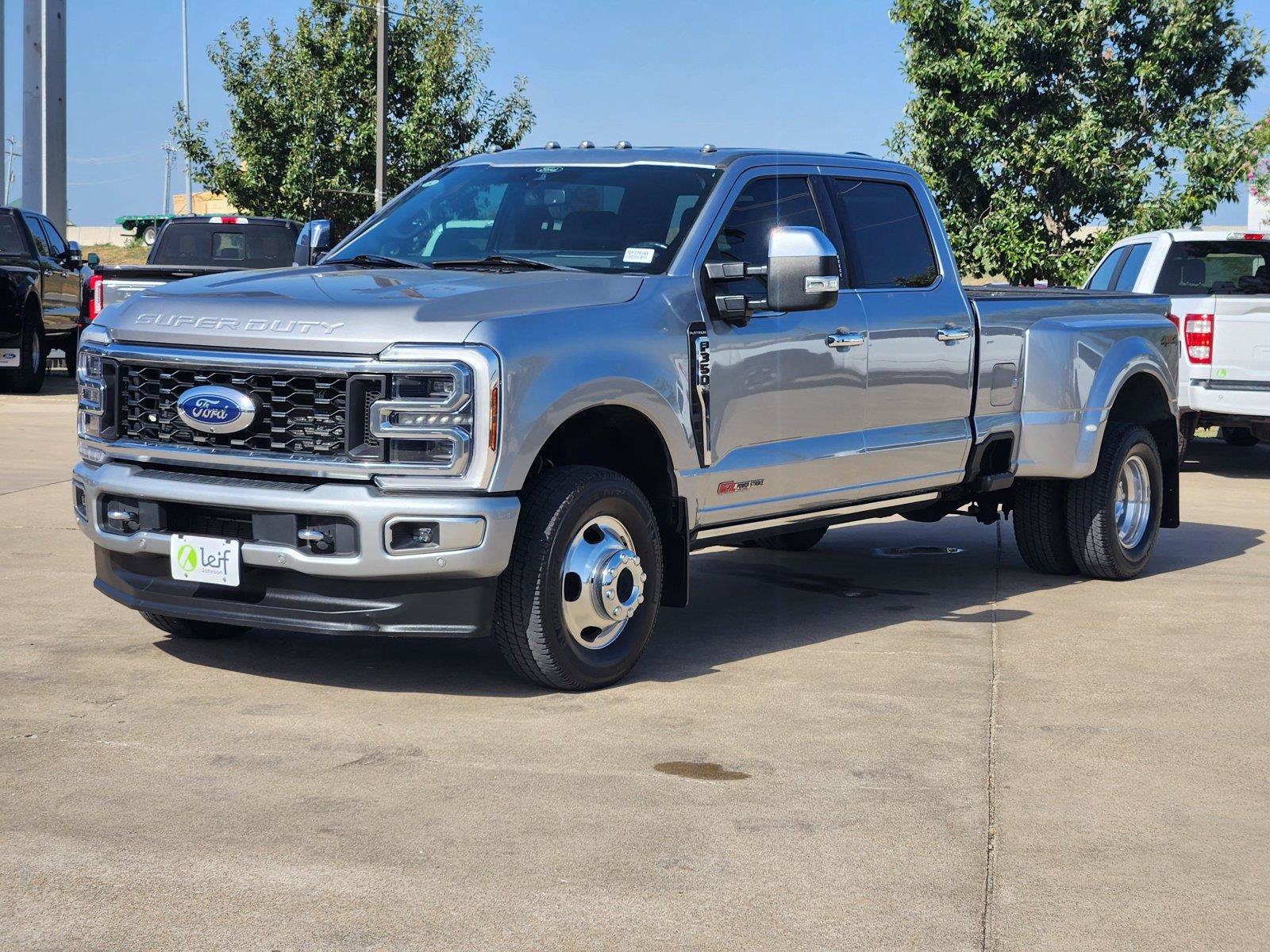 Used 2024 Ford F350 Platinum w/ Camper Package AWD/4WD image 3
