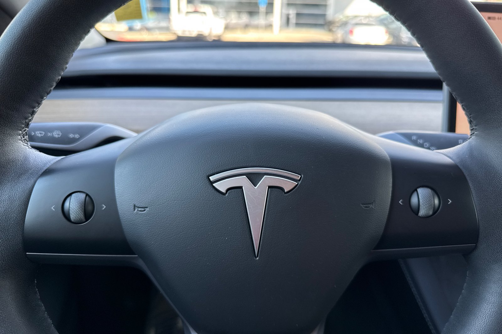 Used 2023 Tesla Model Y Long Range AWD/4WD image 25
