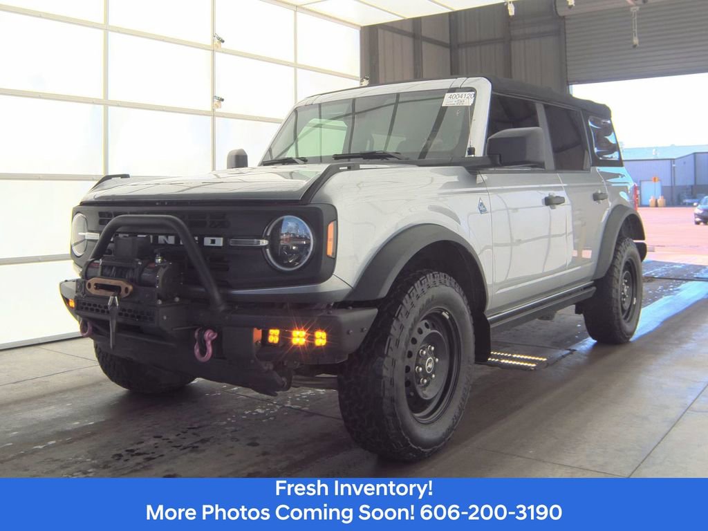Used 2021 Ford Bronco Black Diamond AWD/4WD video 1