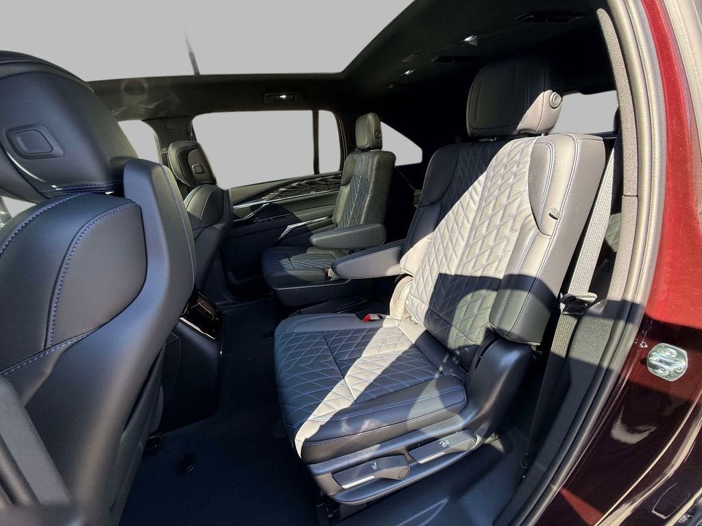 New 2025 Cadillac Escalade IQ Luxury 1 AWD/4WD image 13