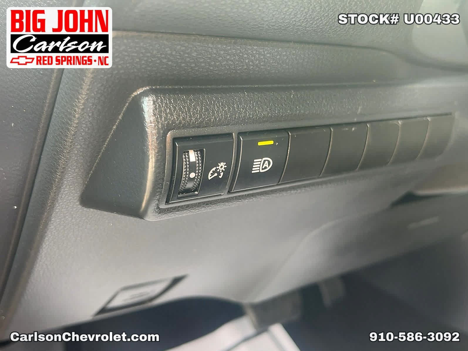 Used 2020 Toyota Corolla LE FWD image 15