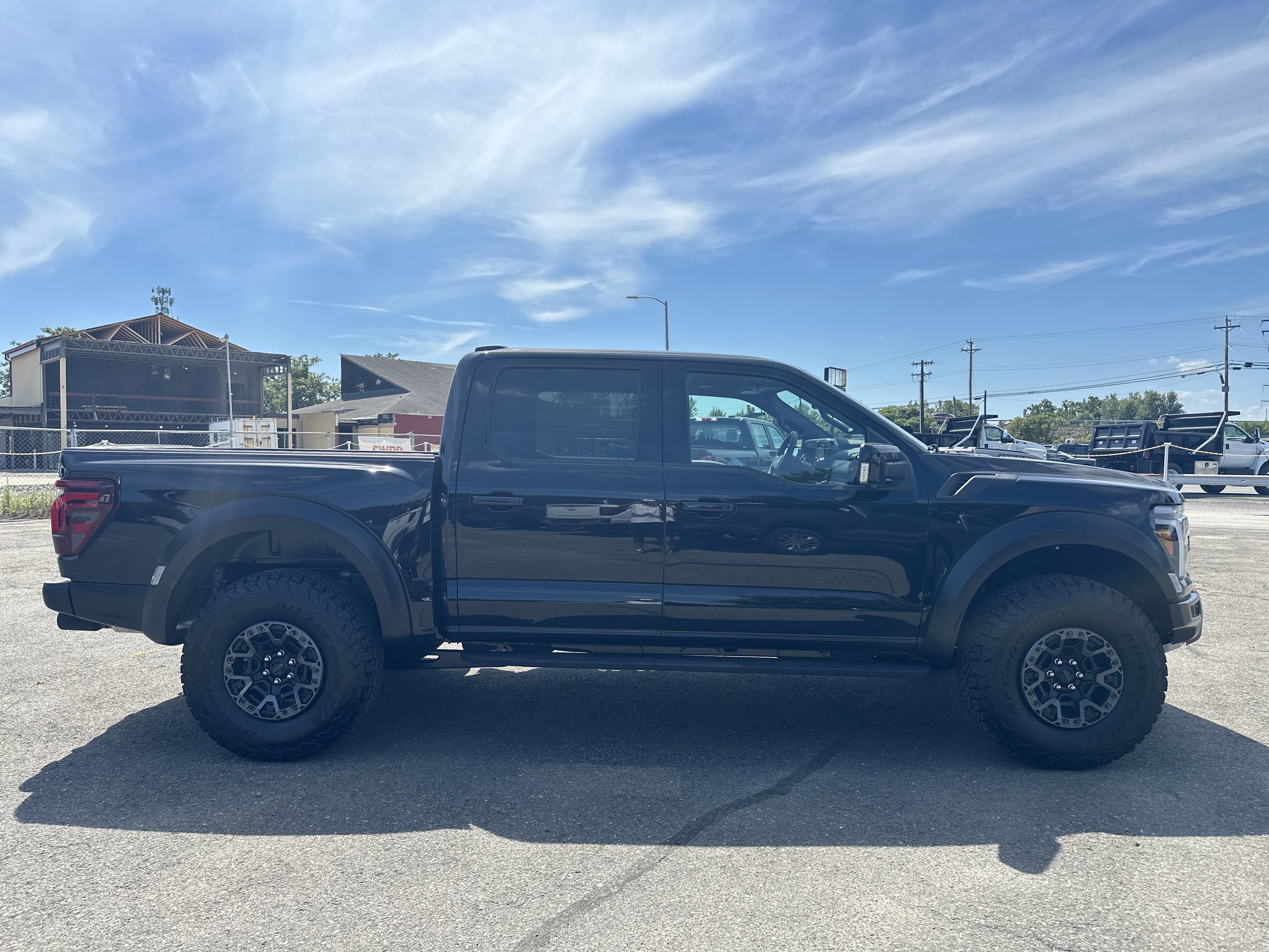Certified 2025 Ford F150 Raptor w/ Equipment Group 803A Raptor R image 4