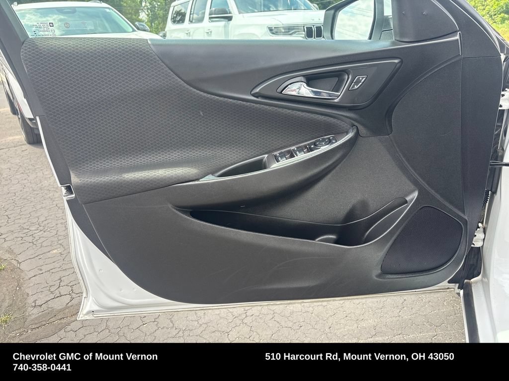 Used 2018 Chevrolet Malibu LT FWD image 14