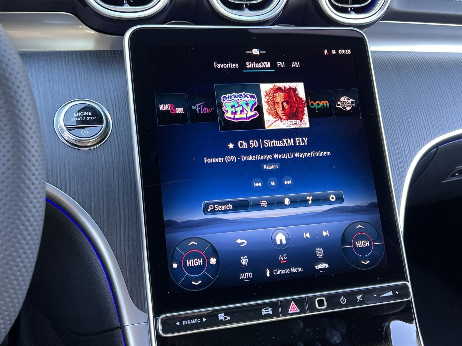 New 2026 Mercedes-Benz C 300 4MATIC Sedan image 16