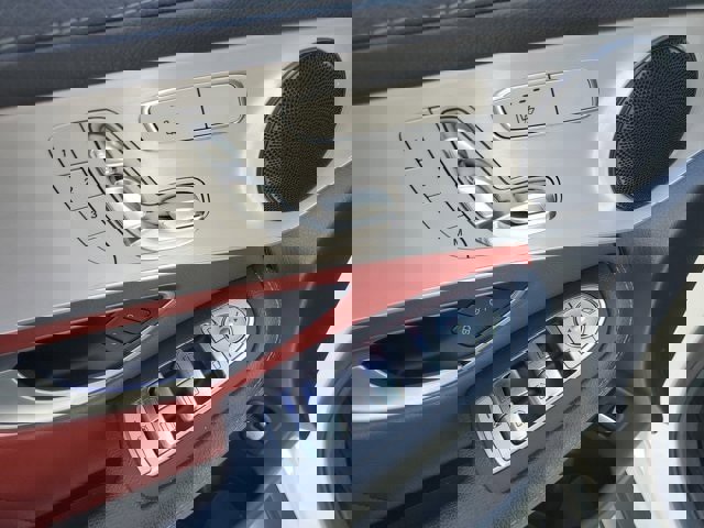 Used 2022 Mercedes-Benz GLC 300 4MATIC Coupe image 23