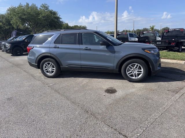 Used 2026 Ford Explorer Active w/ Active Comfort Package RWD image 4