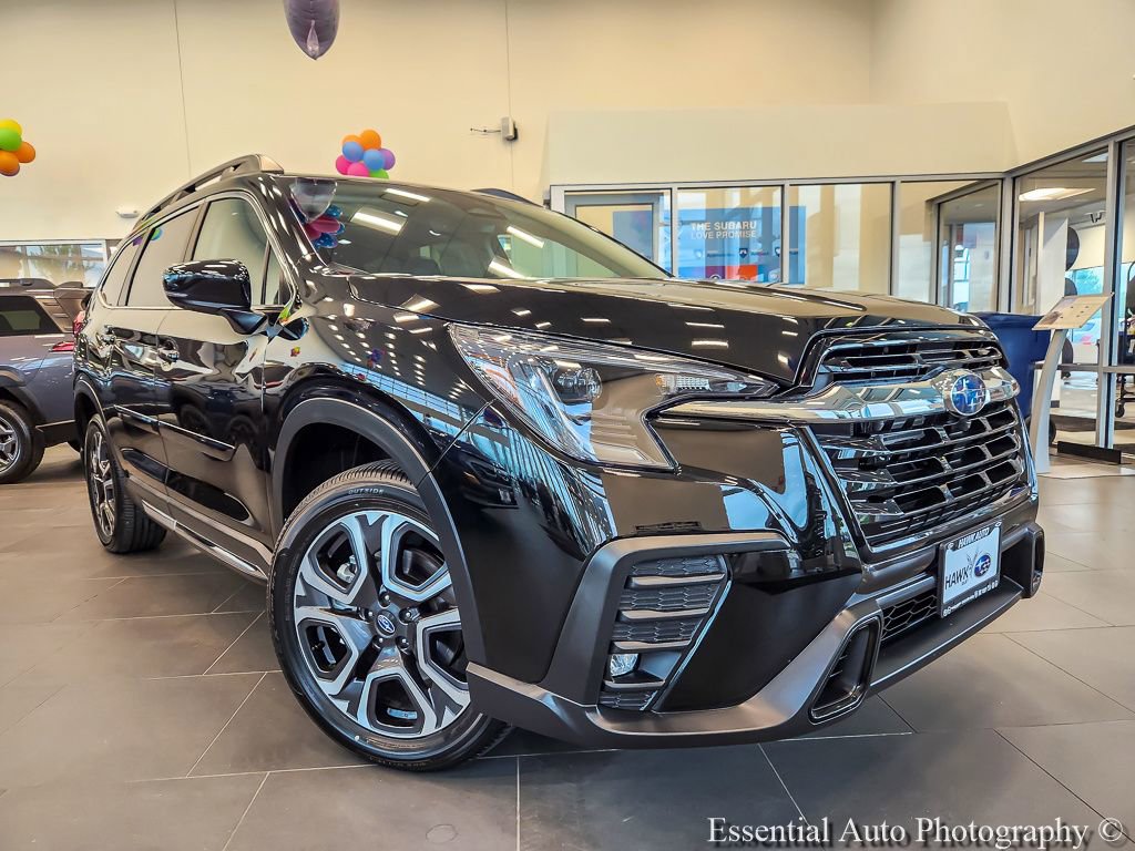 Used 2026 Subaru Ascent Limited AWD/4WD image 1