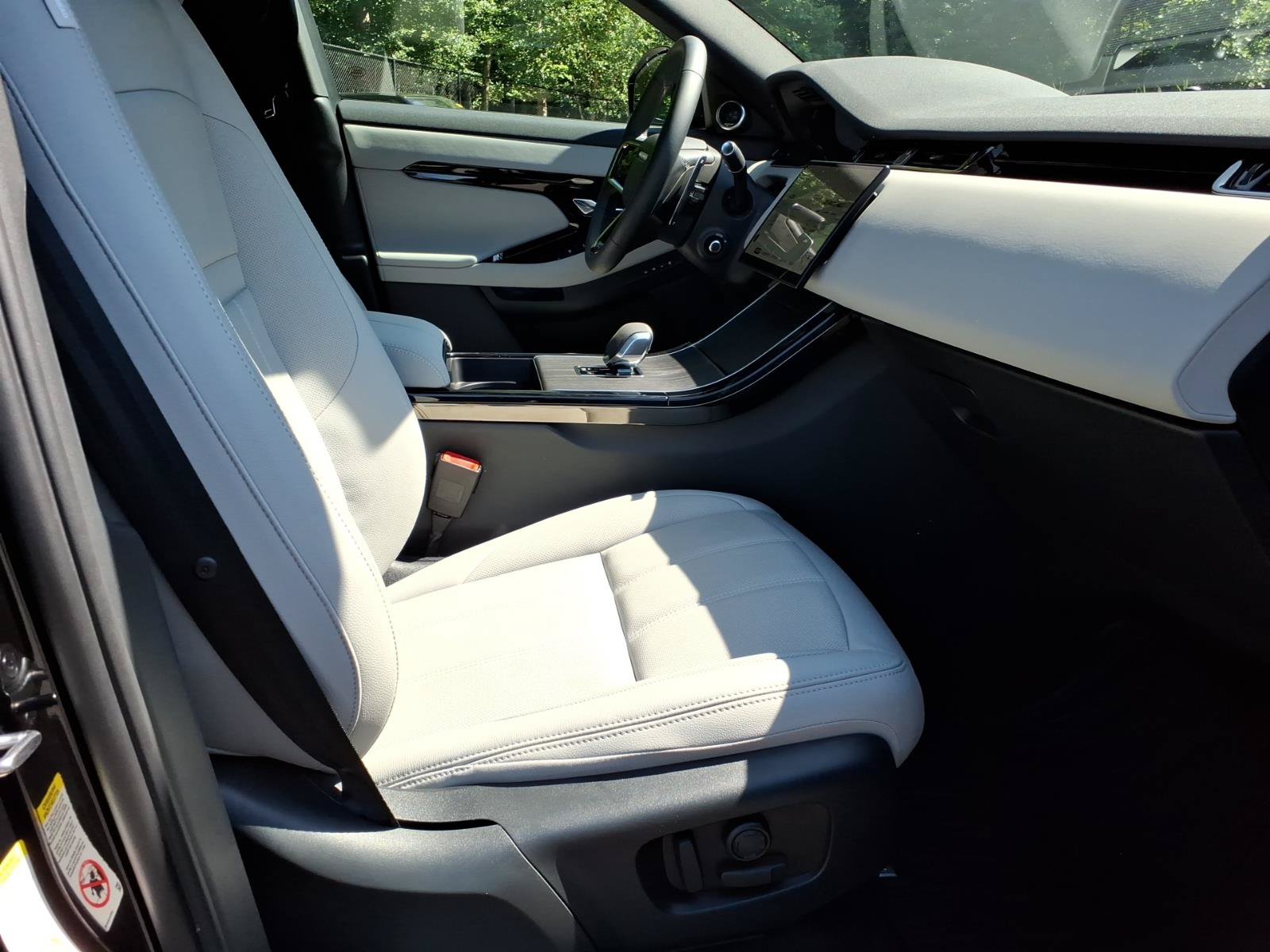 Certified 2026 Land Rover Range Rover Evoque S AWD/4WD image 3