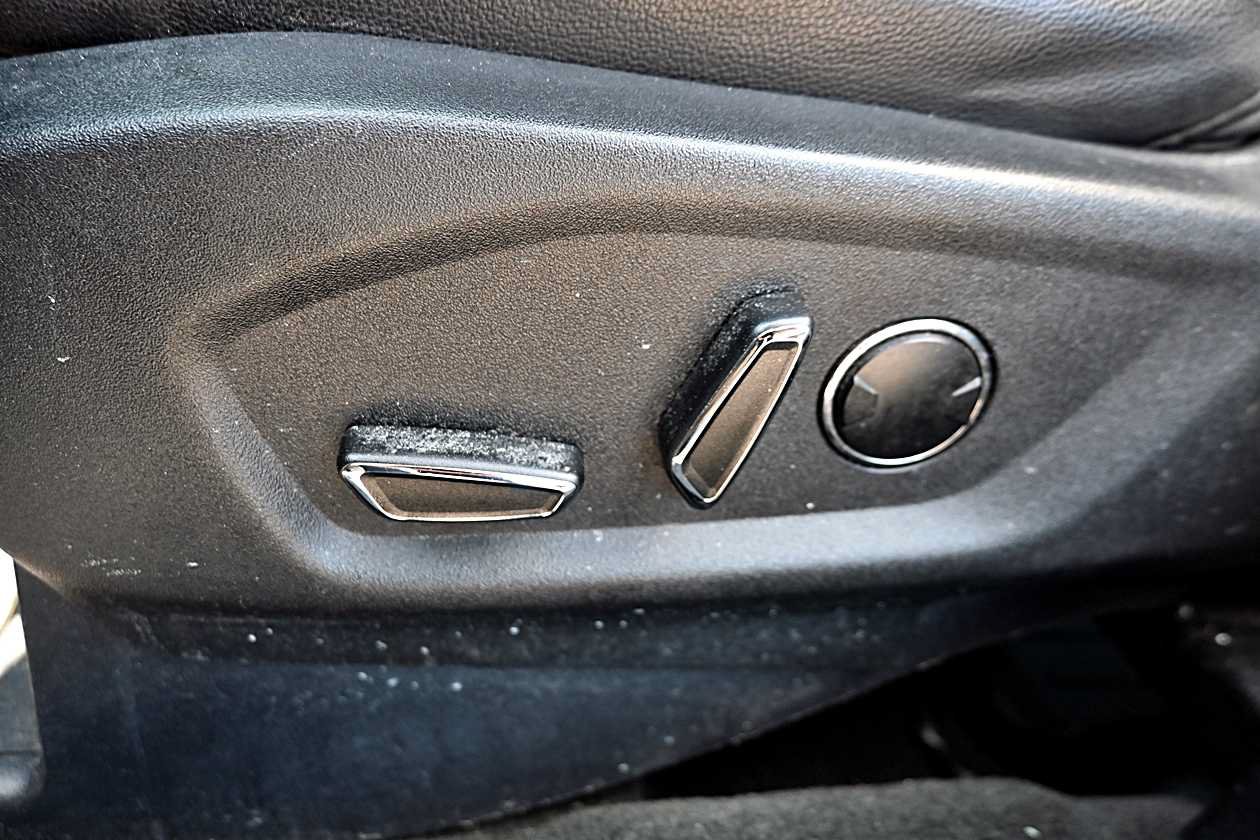 Used 2016 Ford Explorer Sport AWD/4WD image 21