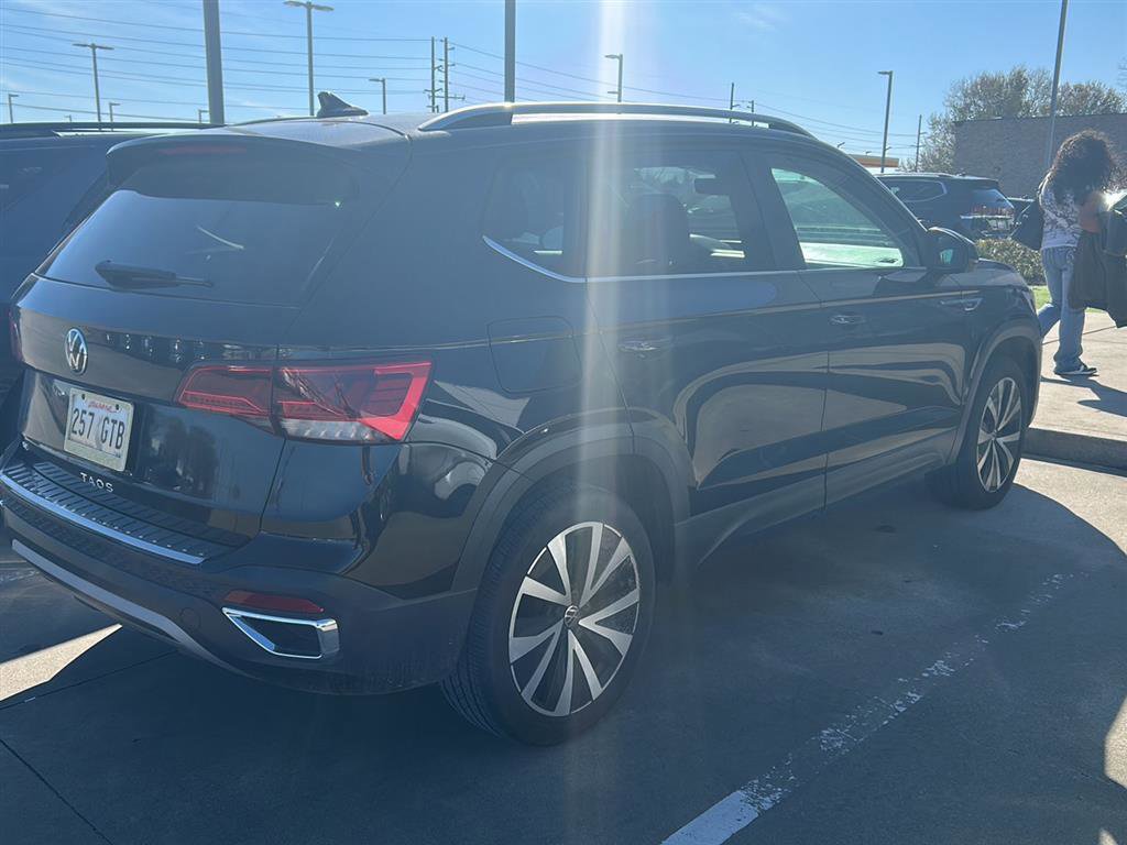 Used 2023 Volkswagen Taos SE image 10