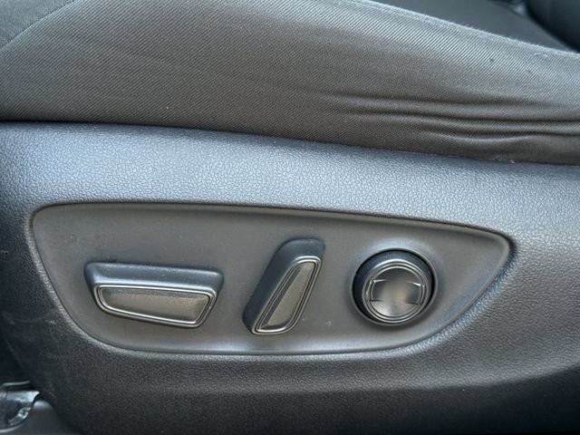 Used 2025 Toyota RAV4 XLE FWD image 27