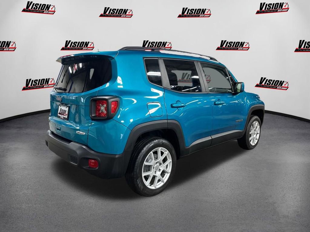 Used 2020 Jeep Renegade Latitude w/ Cold Weather Group image 5