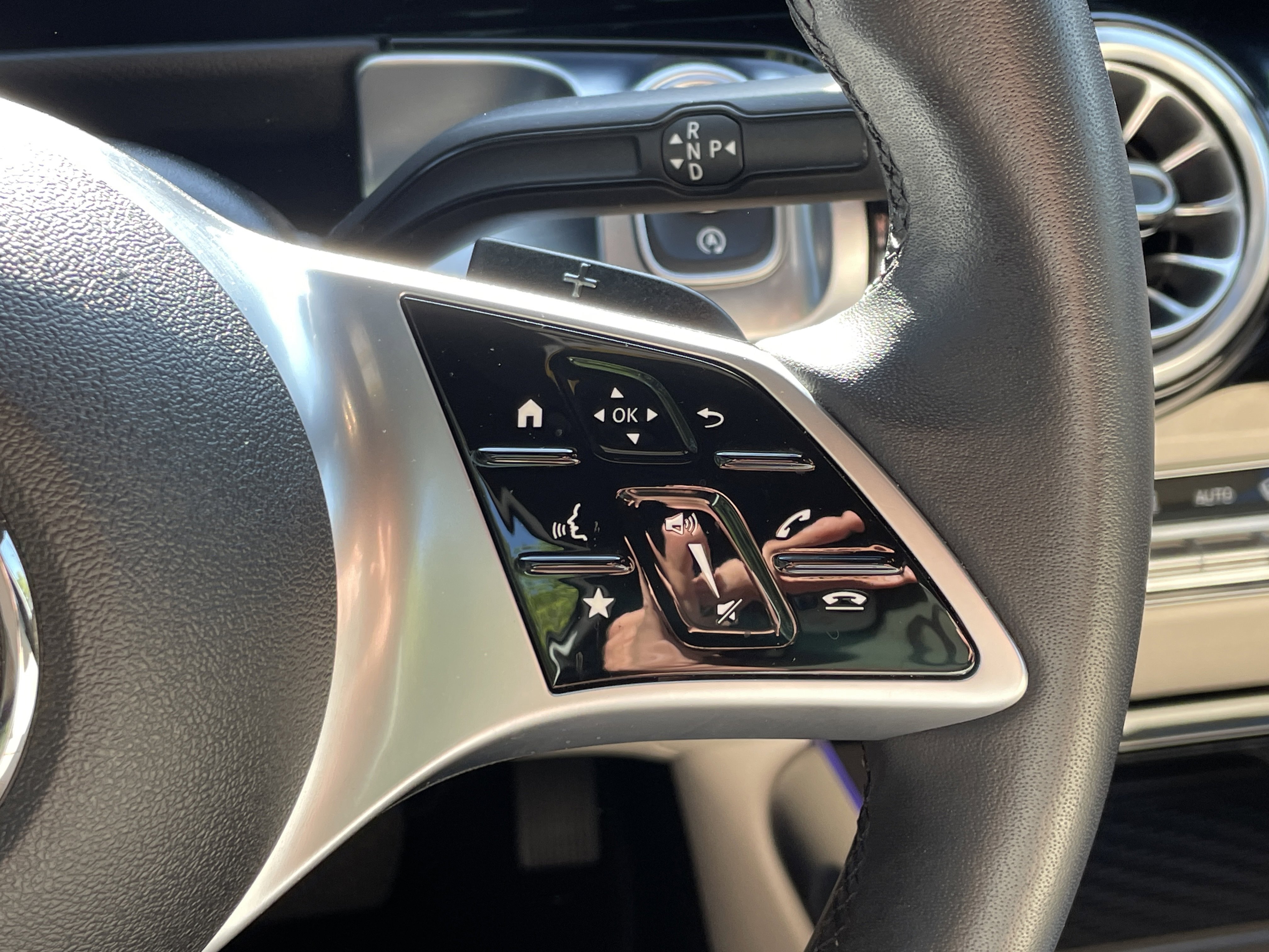 Certified 2025 Mercedes-Benz GLB 250 image 27
