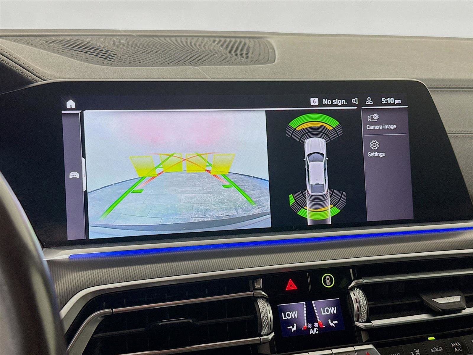 Used 2020 BMW X6 xDrive40i w/ M Sport Package image 12