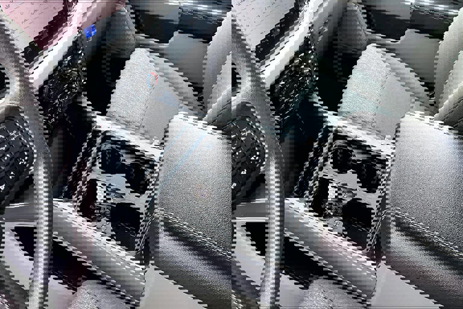 Used 2024 Ford F250 XLT w/ Black Appearance Package image 15