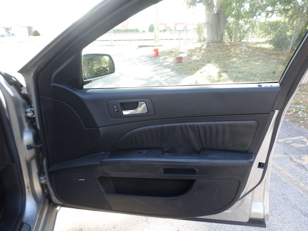 Used 2005 Cadillac STS w/ Preferred Equipment Group RWD image 15
